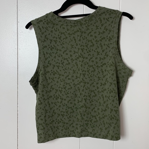 All In Motion Tank Medium - Picture 2 of 4